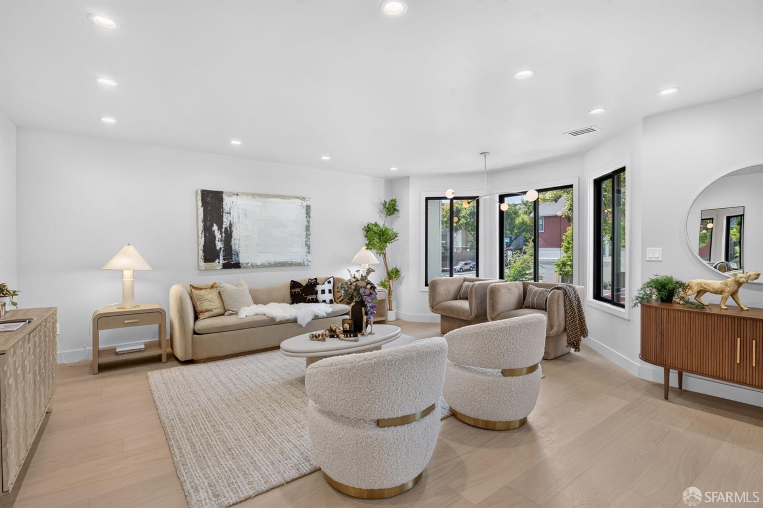 Photo #13: 426141816 Listing: Photo #13