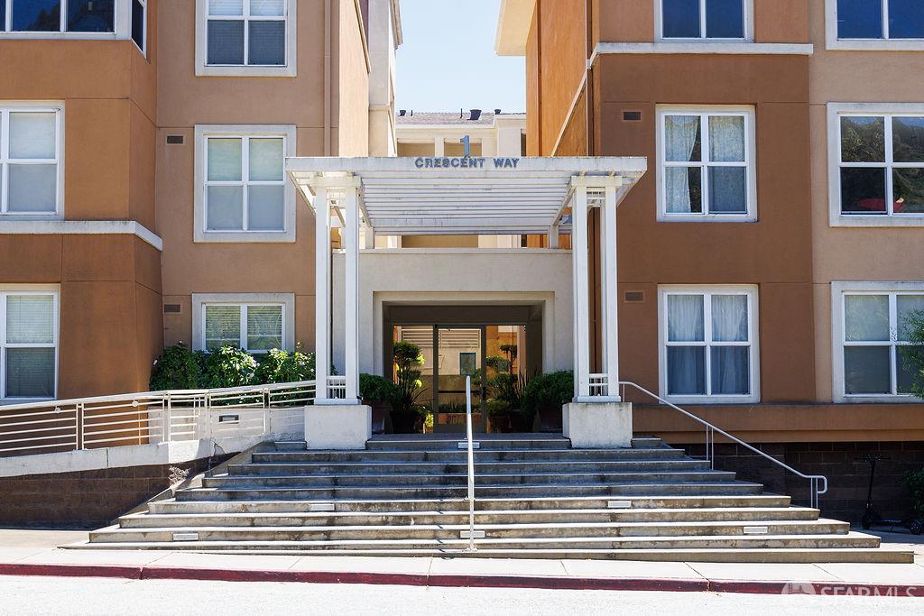 Photo #3: 426141604 Listing: Photo #3