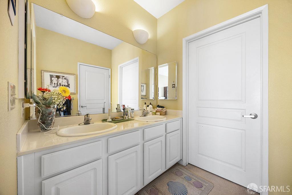 Photo #20: 426141604 Listing: Photo #20