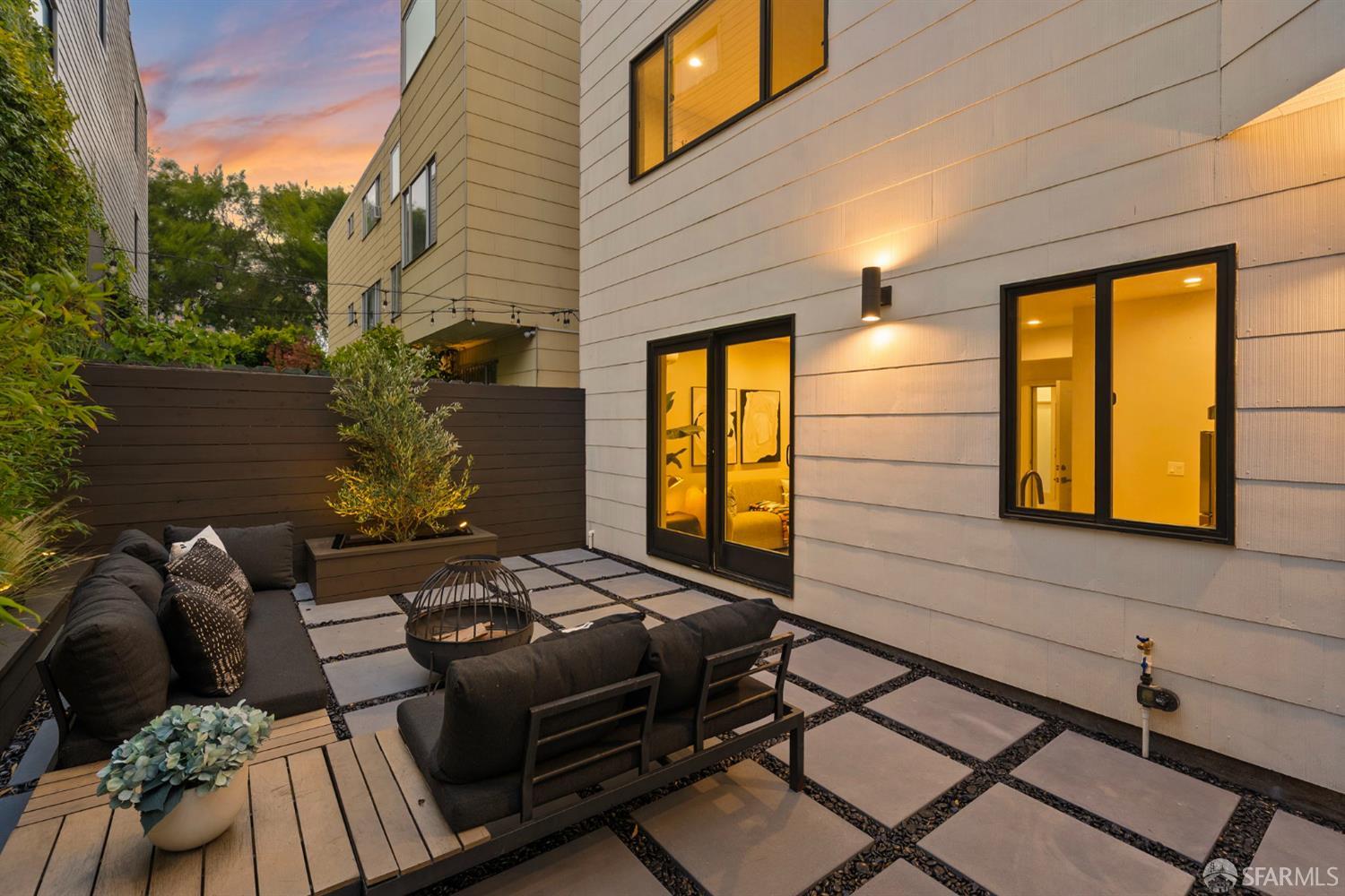 Photo #46: 426141816 Listing: Photo #46