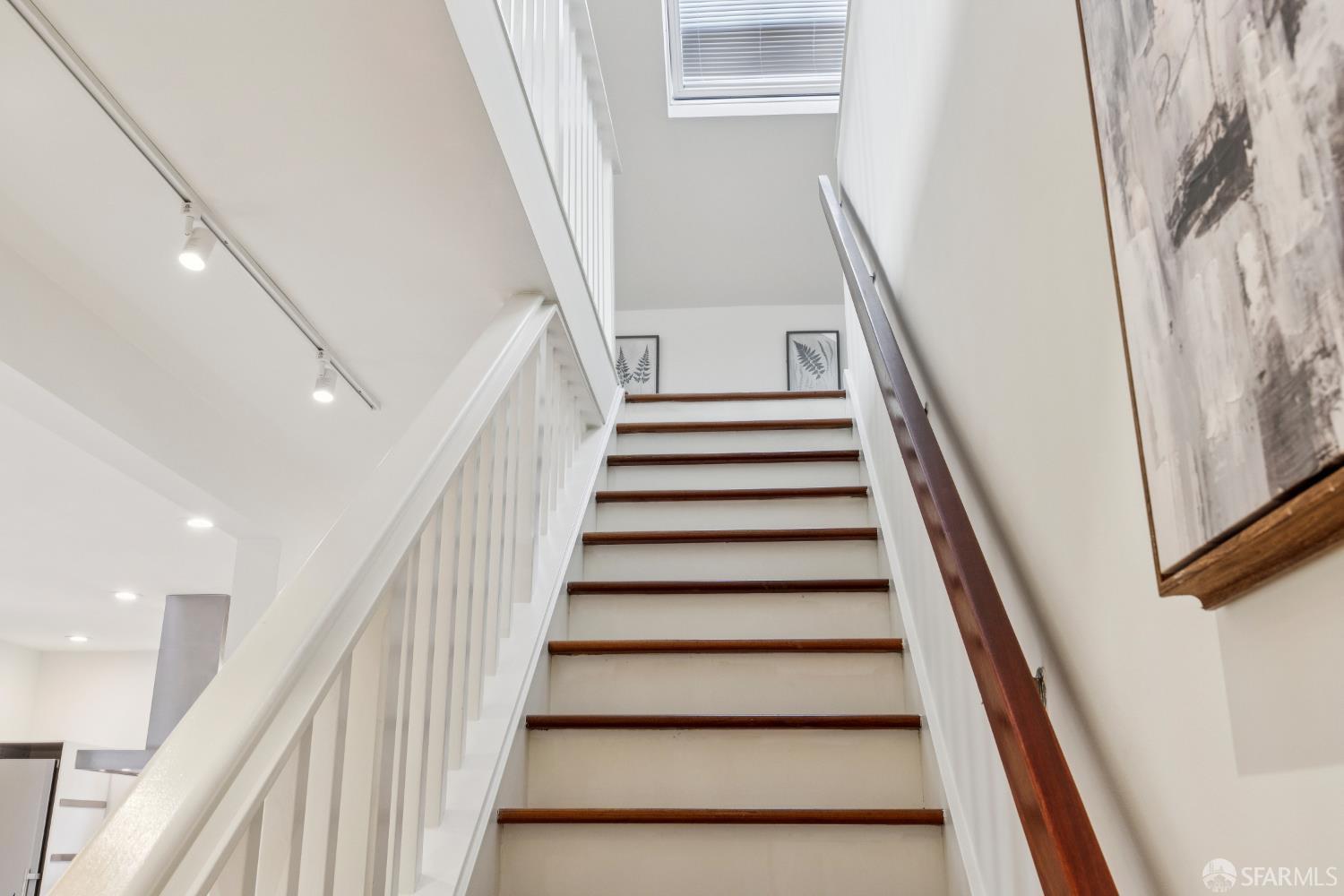 Photo #23: 426141024 Listing: Photo #23