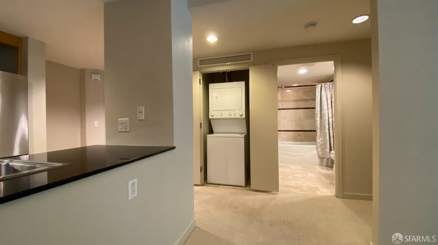 Photo #14: 426138287 Listing: Photo #14