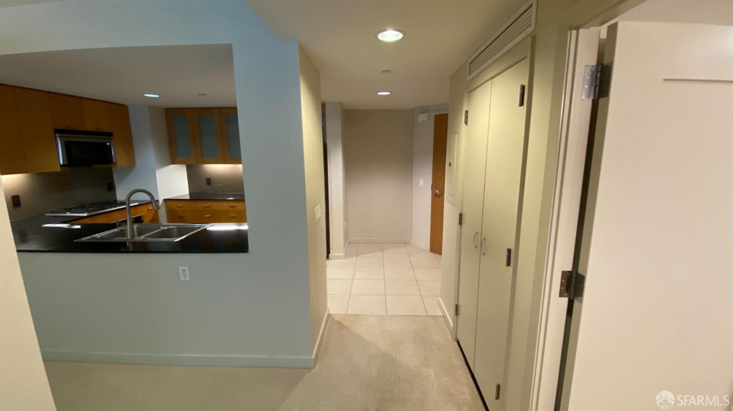 Photo #15: 426138287 Listing: Photo #15