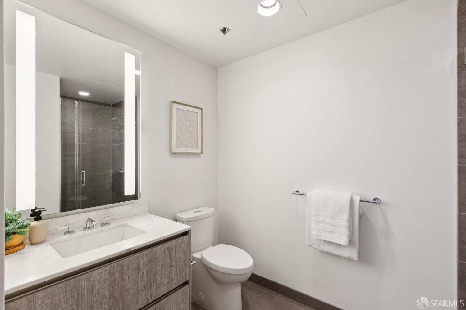 Photo #35: 426141998 Listing: Photo #35