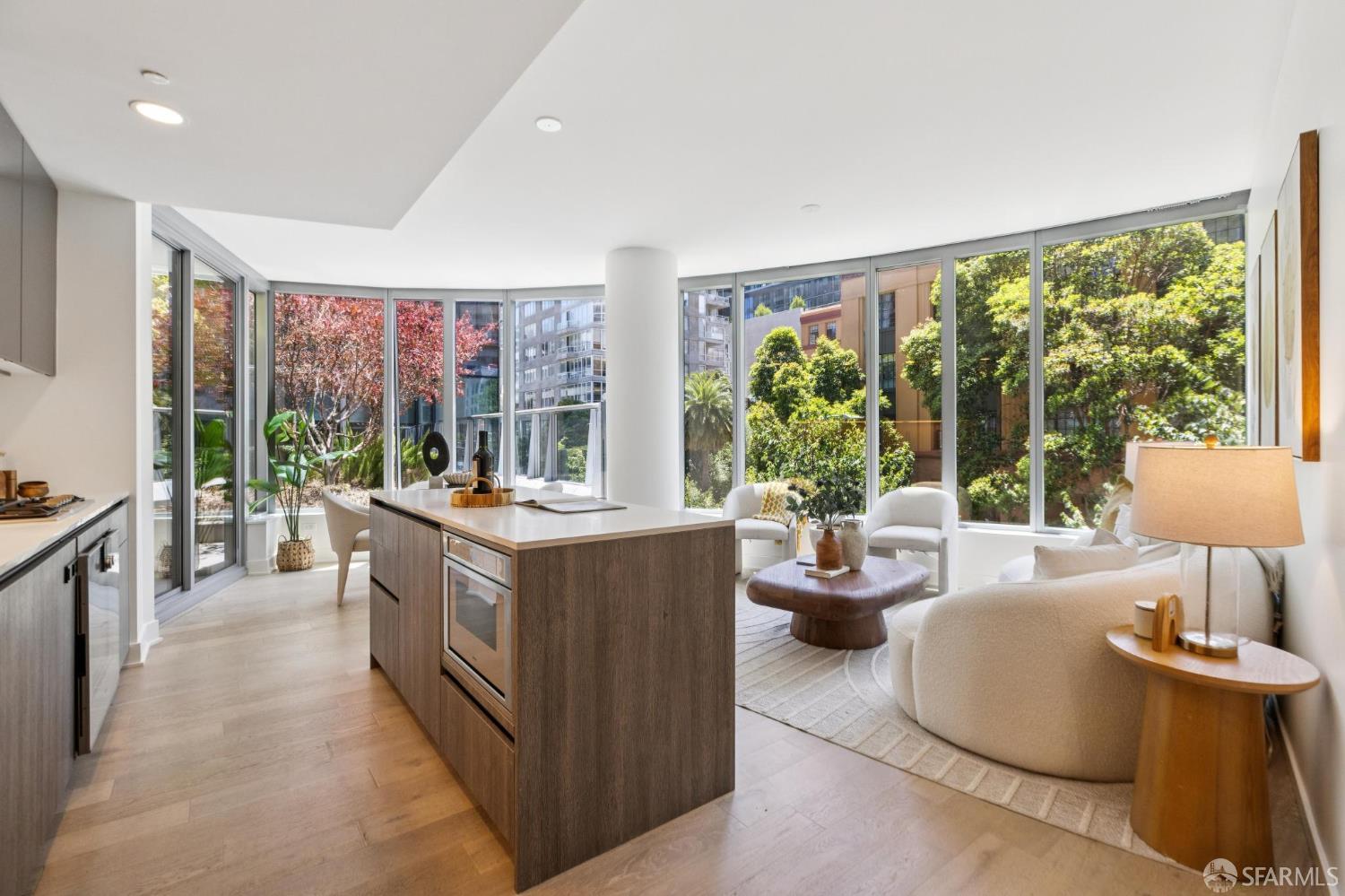 Photo #1: 426141998 Listing: Photo #1