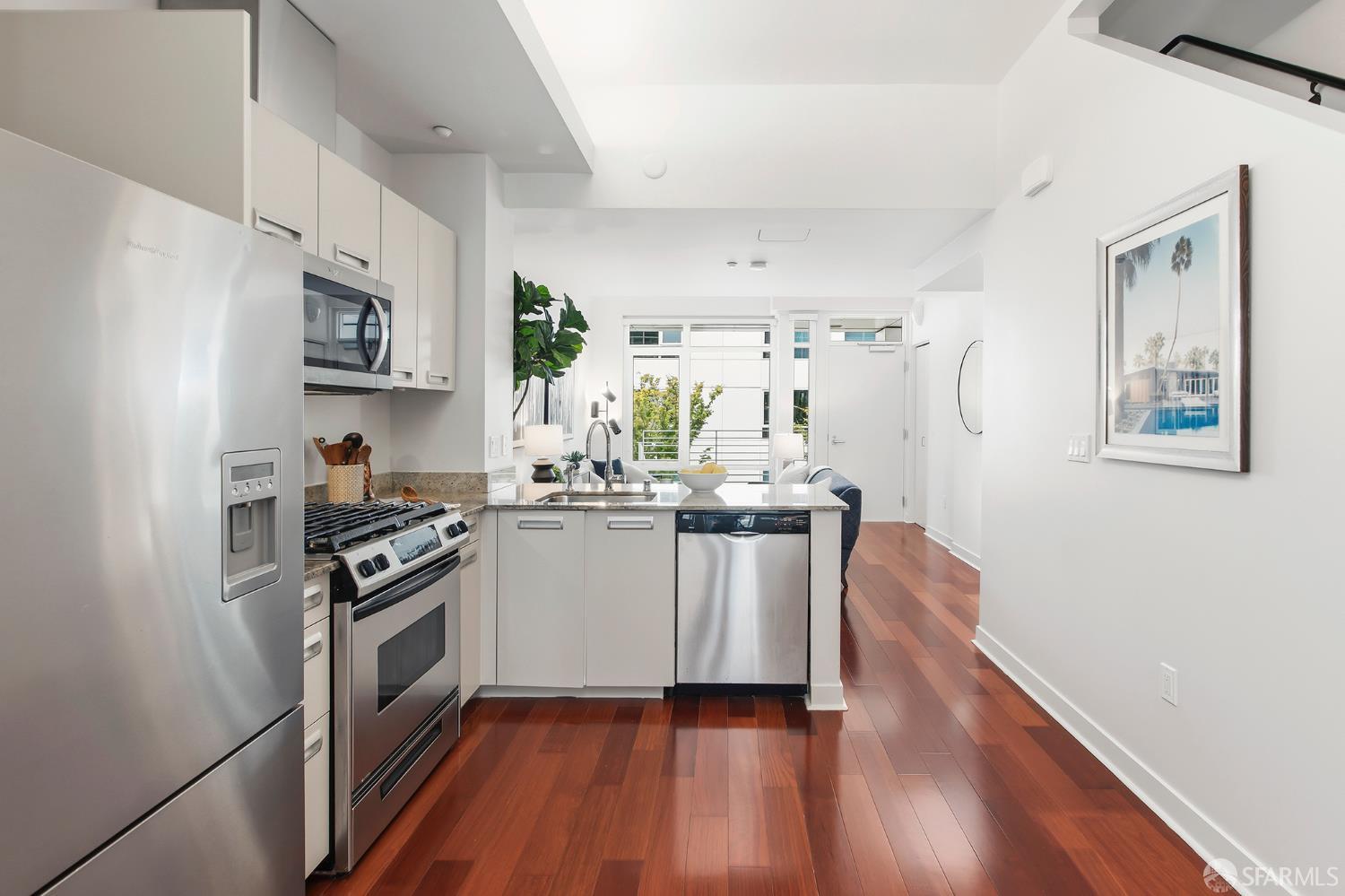 Photo #7: 426139816 Listing: Photo #7