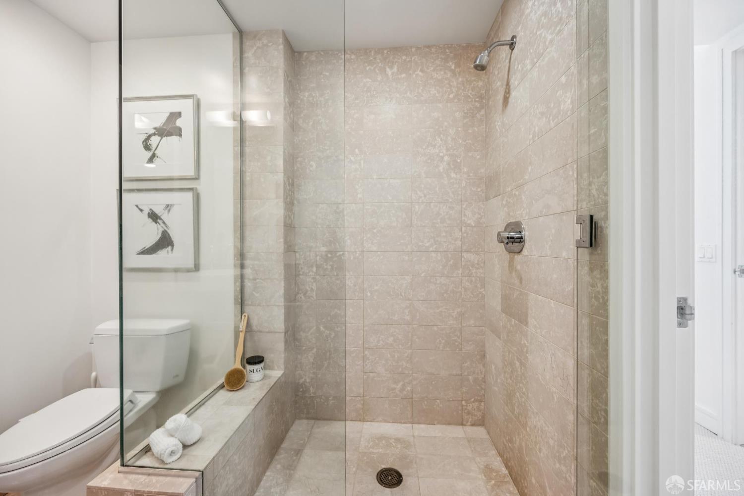 Photo #30: 426142143 Listing: Photo #30