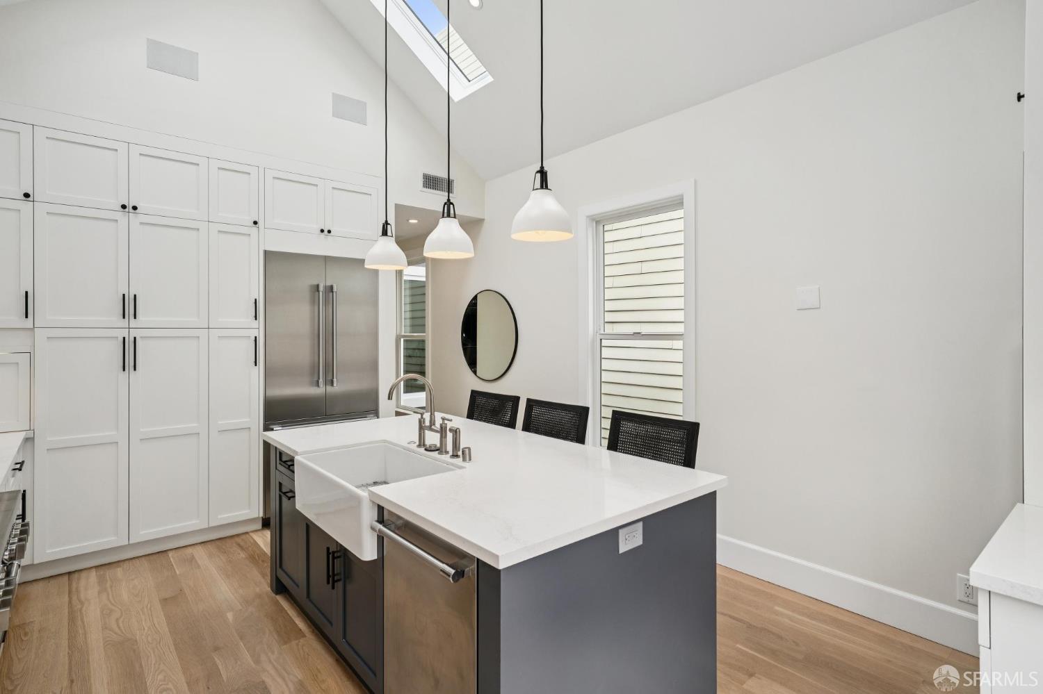 Photo #11: 426140072 Listing: Photo #11