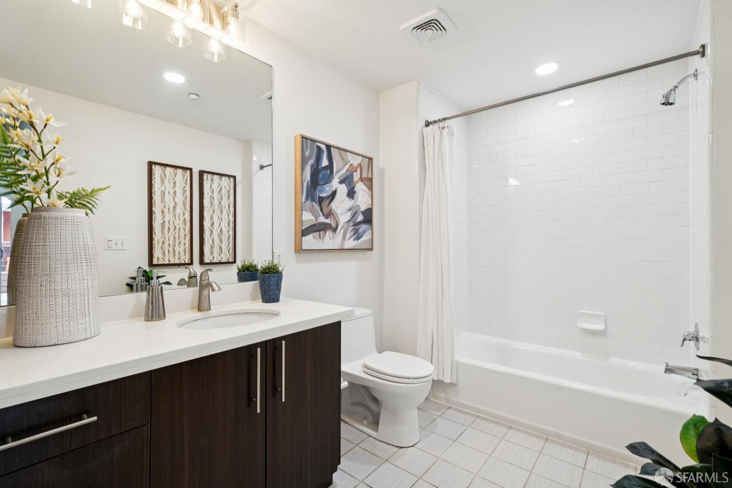 Photo #12: 426142156 Listing: Photo #12