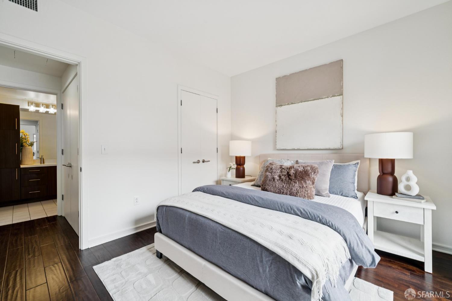 Photo #10: 426142156 Listing: Photo #10