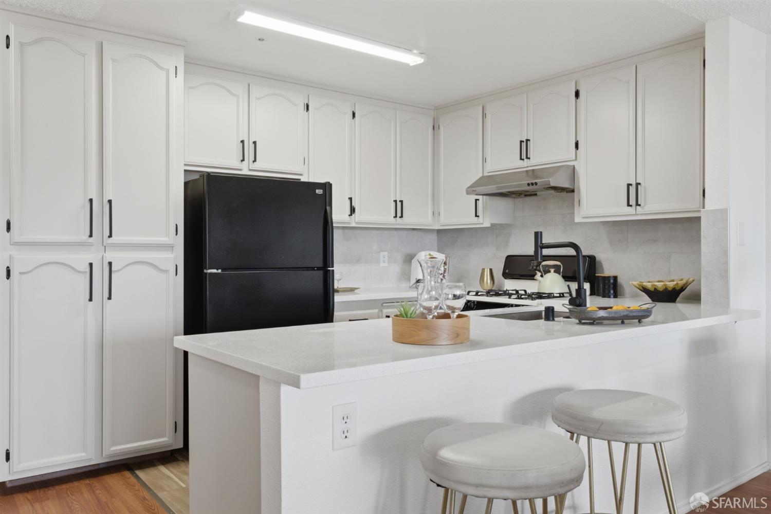 Photo #8: 426142757 Listing: Photo #8