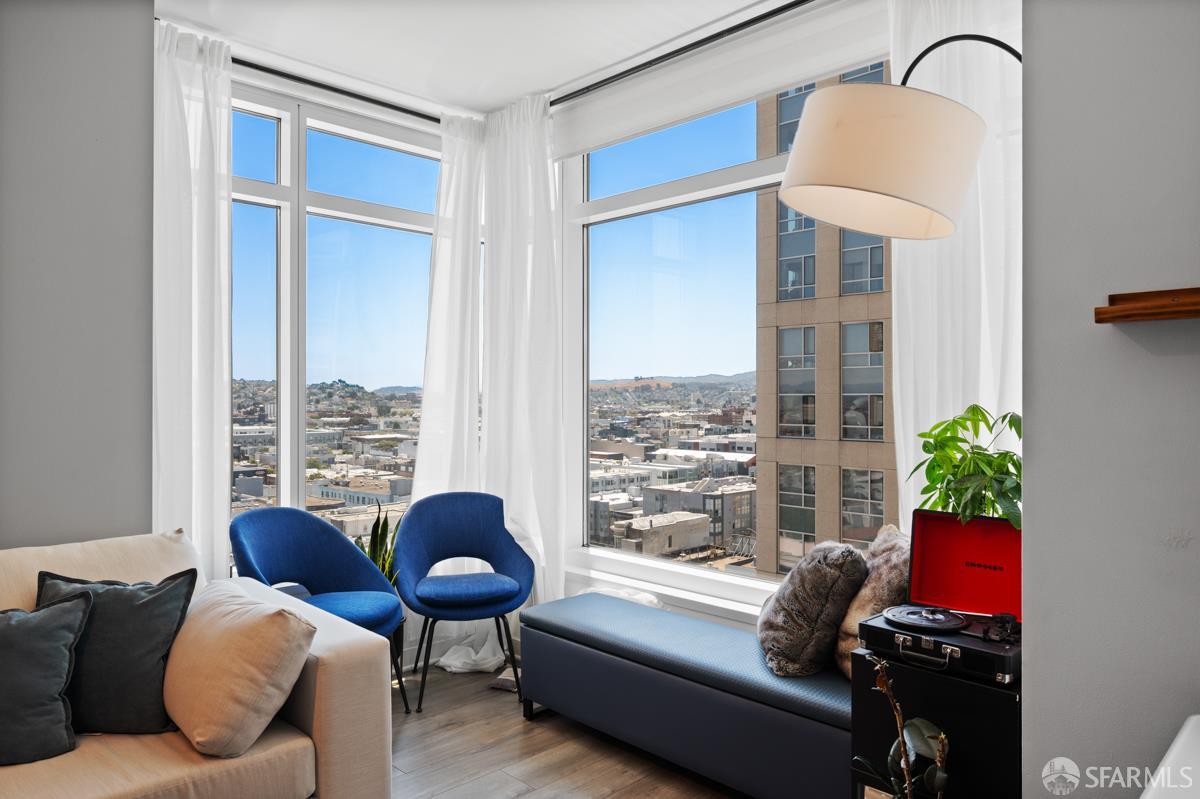 Photo #9: 426142521 Listing: Photo #9
