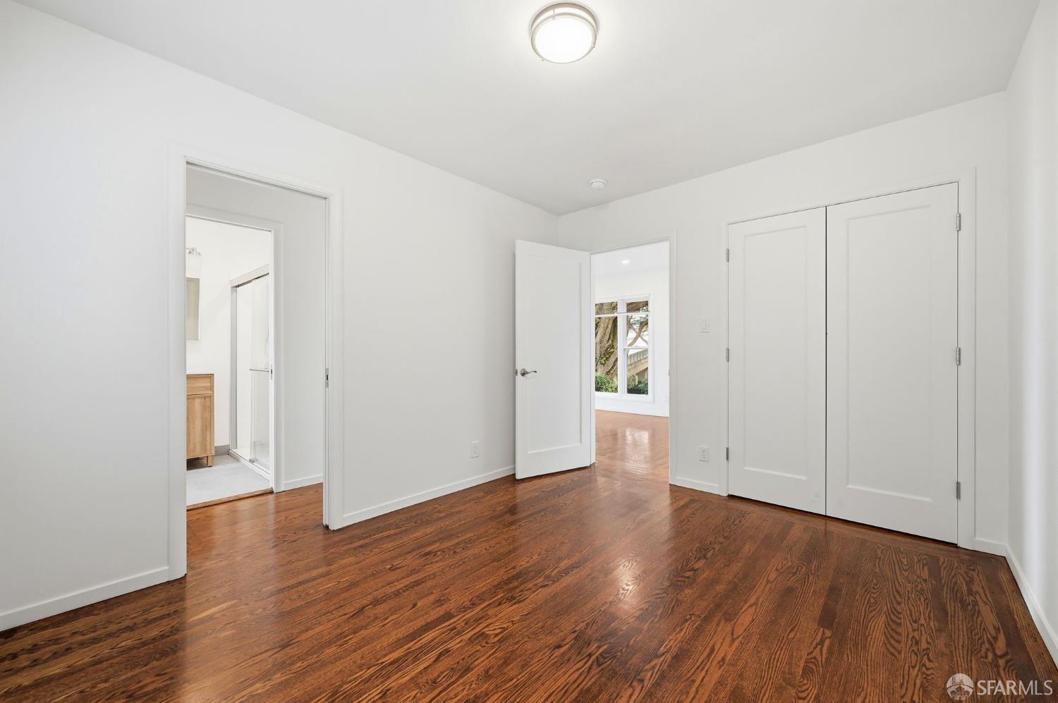 Photo #21: 426142560 Listing: Photo #21
