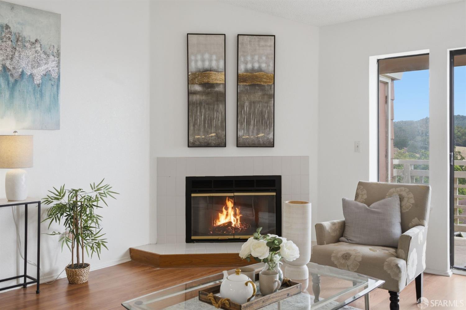 Photo #3: 426142757 Listing: Photo #3