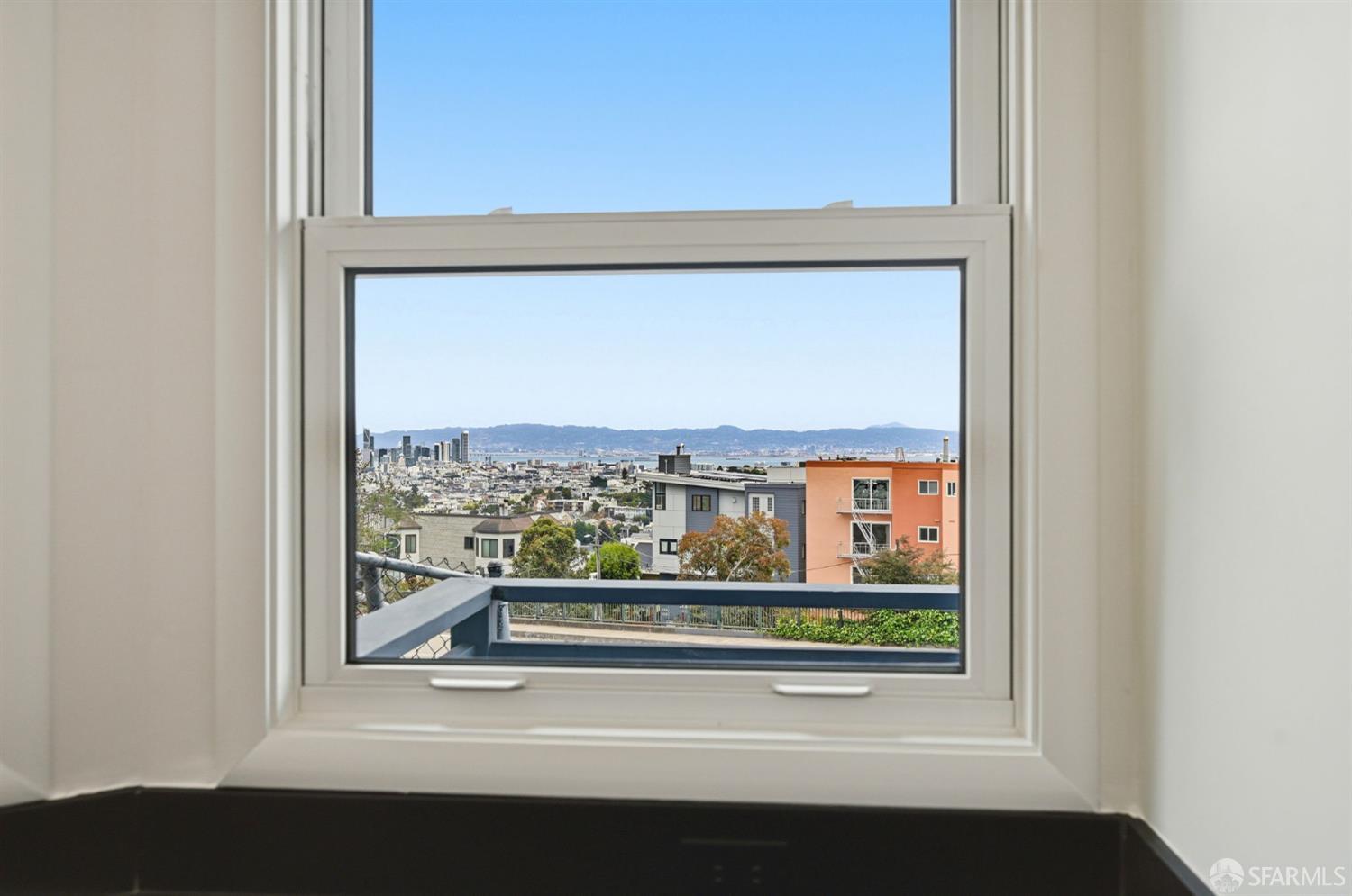 Photo #19: 426142560 Listing: Photo #19