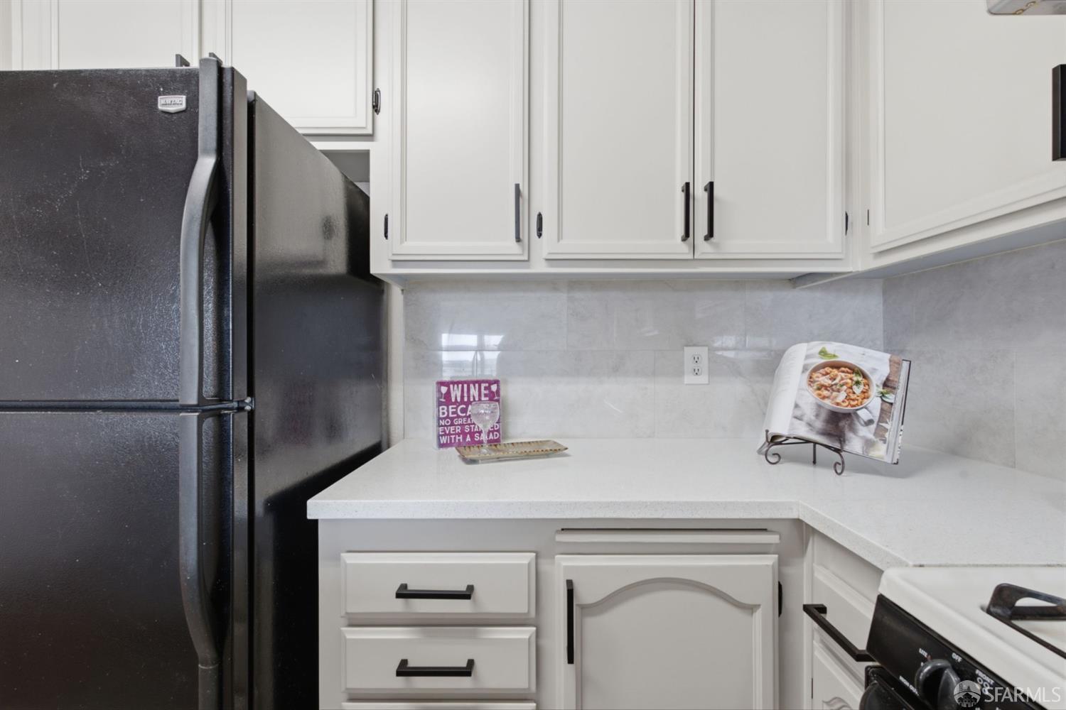 Photo #13: 426142757 Listing: Photo #13