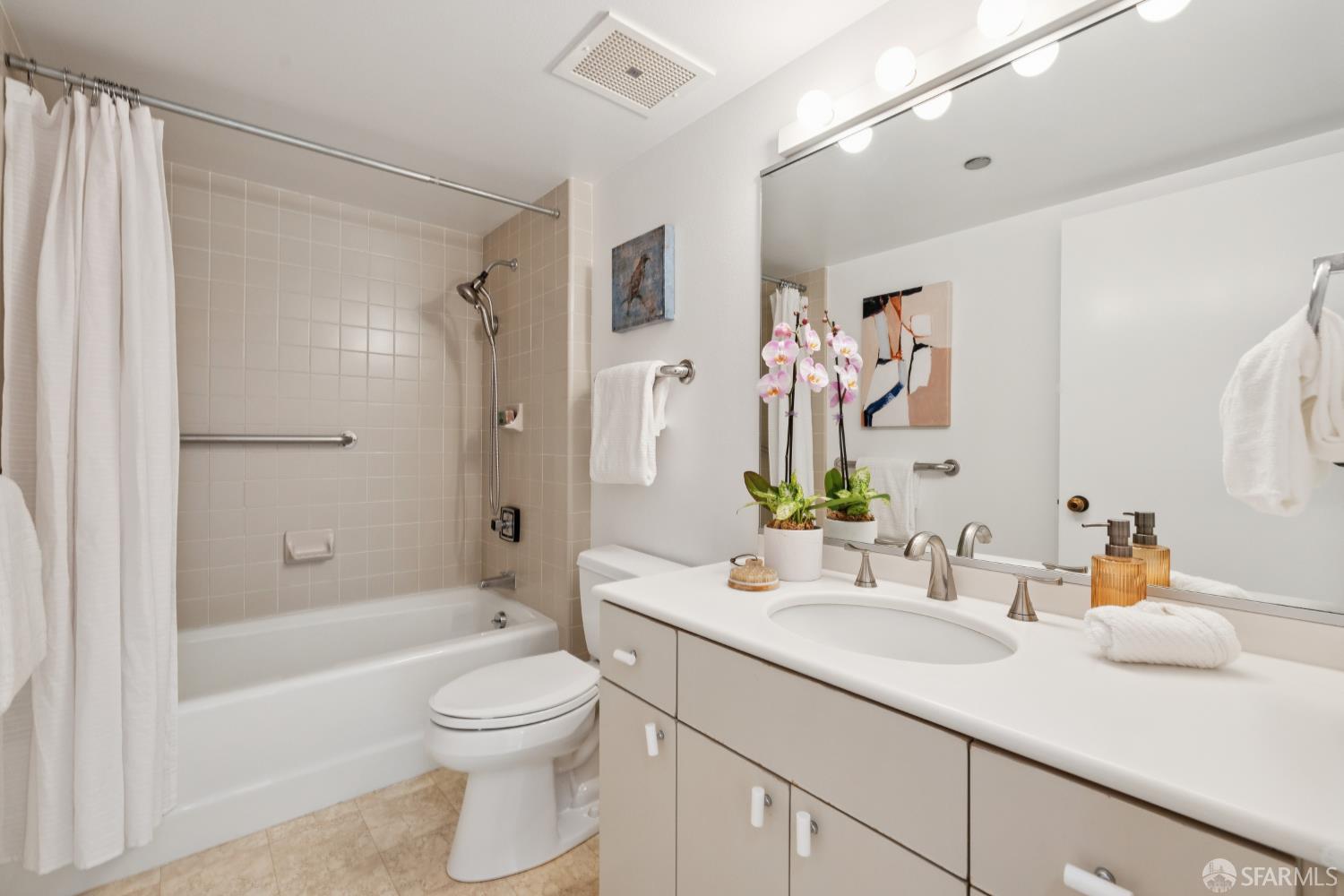 Photo #31: 426138059 Listing: Photo #31