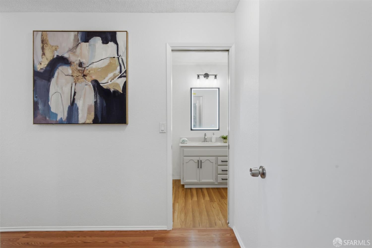 Photo #35: 426142757 Listing: Photo #35