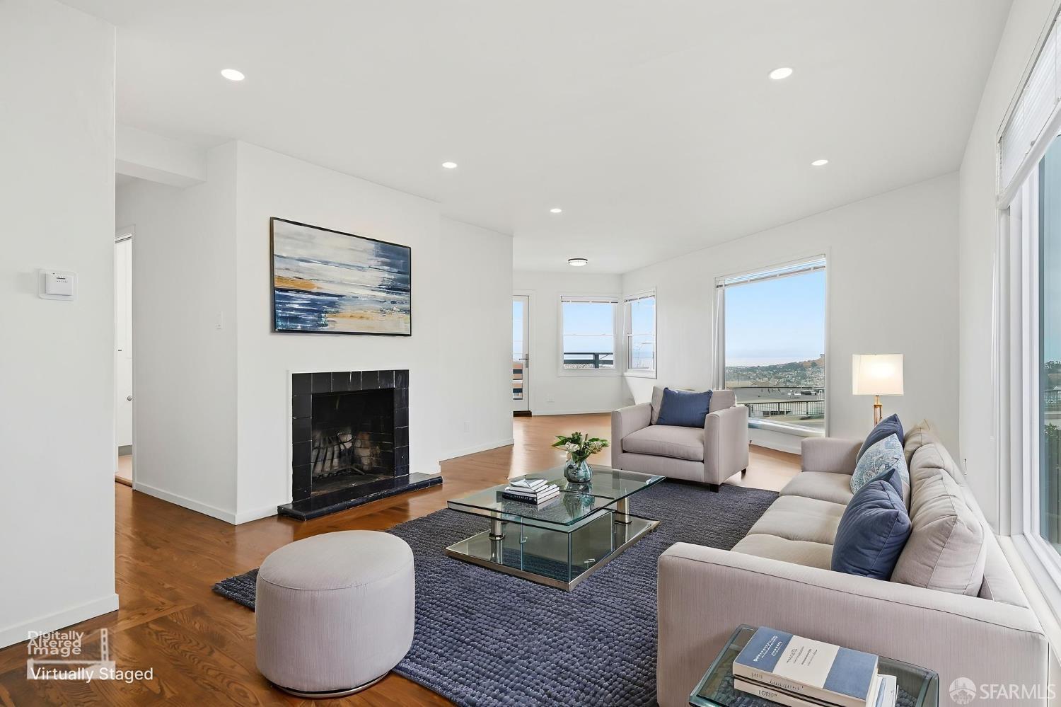 Photo #1: 426142560 Listing: Photo #1