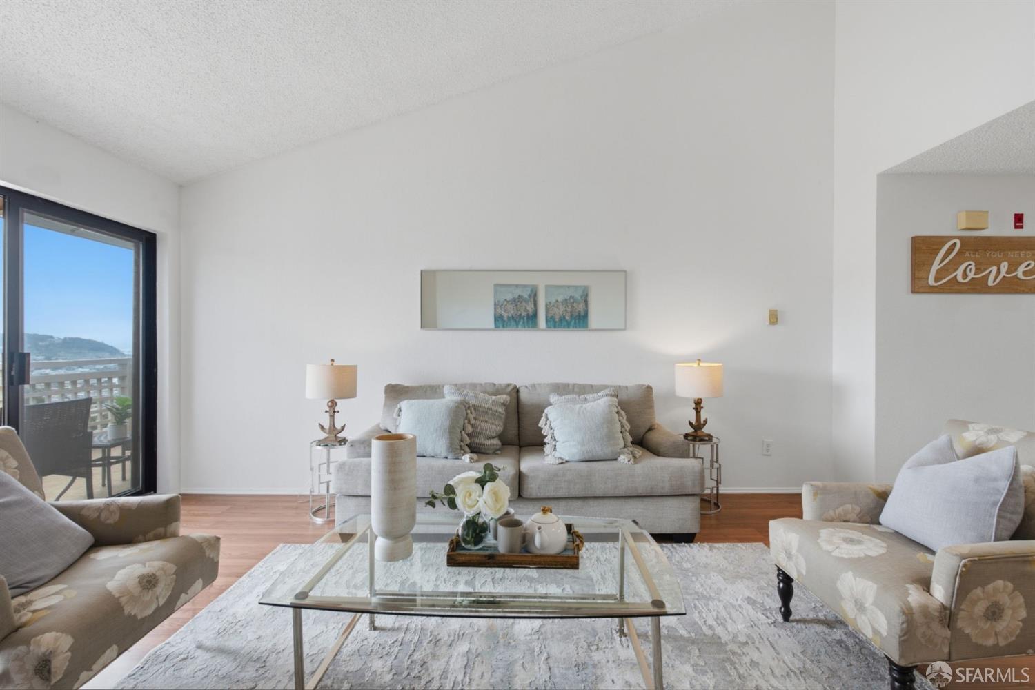 Photo #2: 426142757 Listing: Photo #2