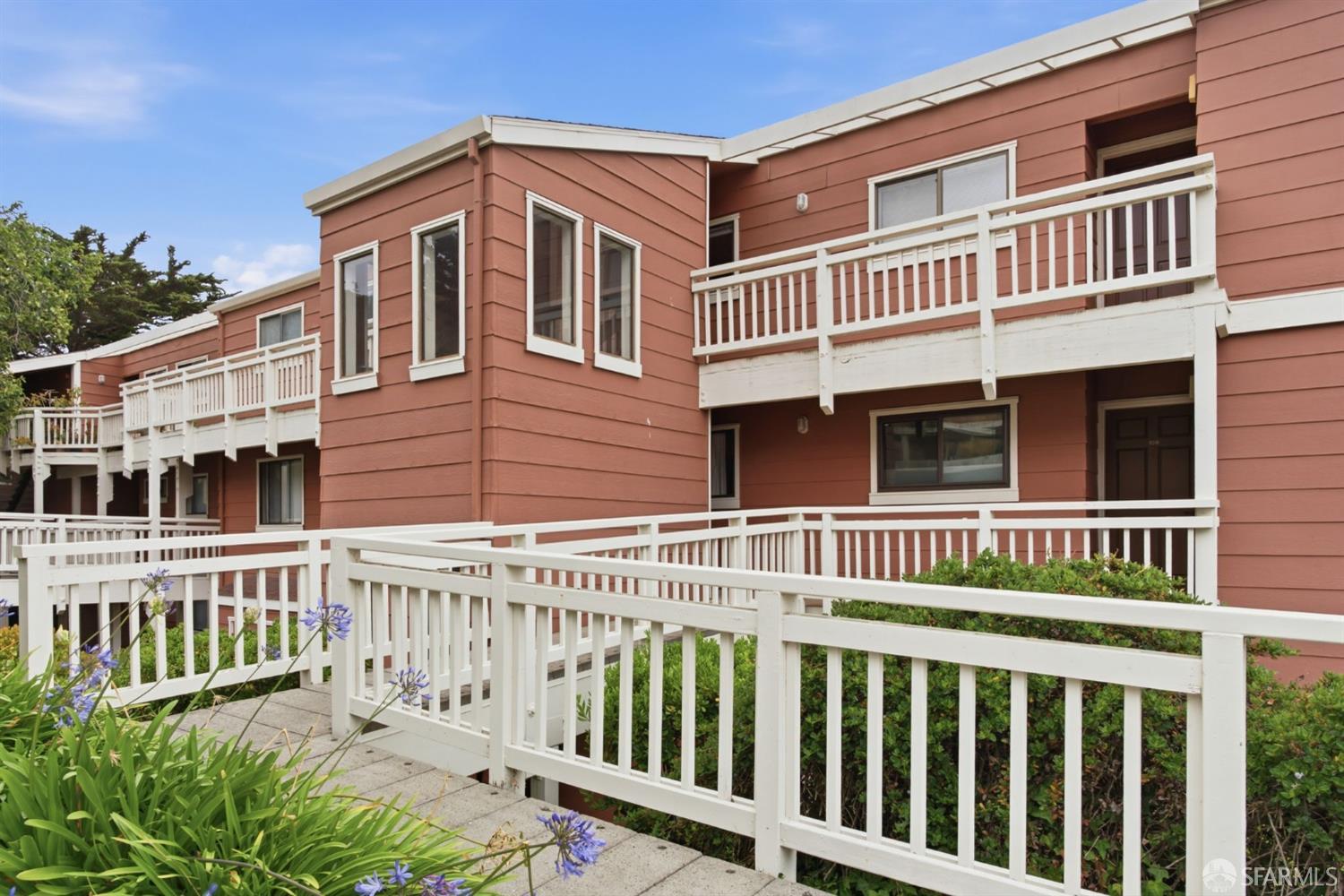 Photo #49: 426142757 Listing: Photo #49