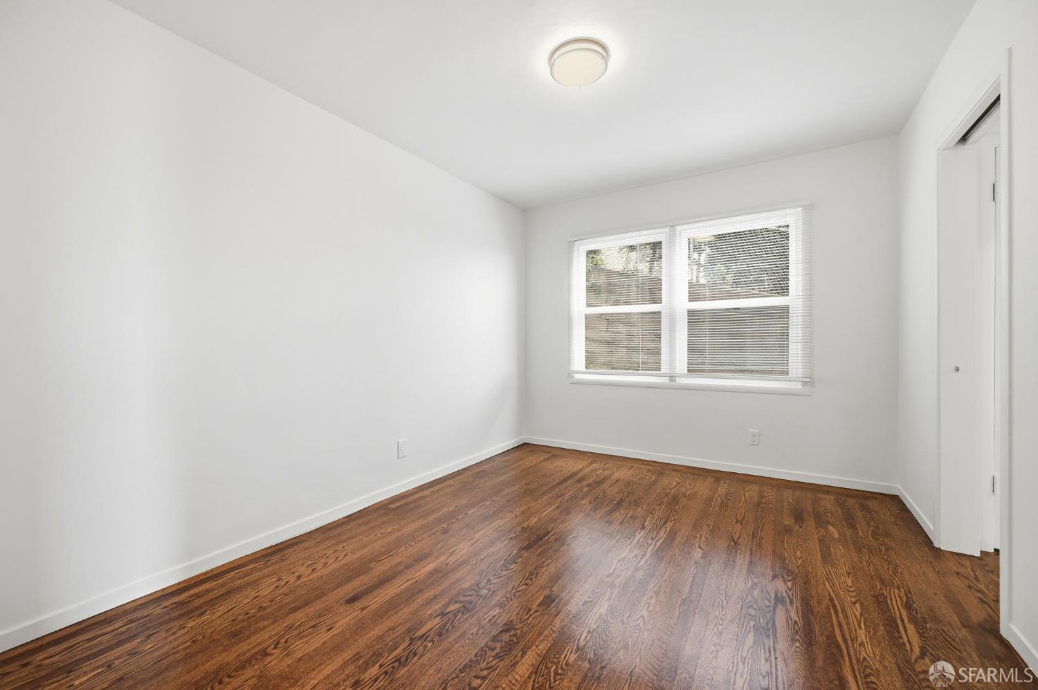 Photo #20: 426142560 Listing: Photo #20