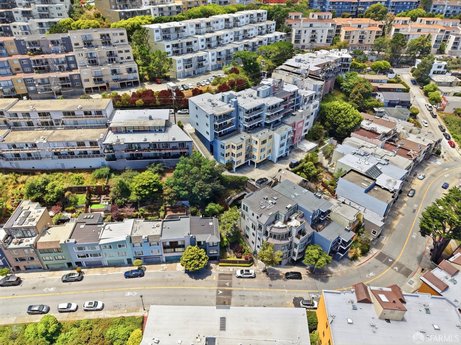 Photo #52: 426142560 Listing: Photo #52