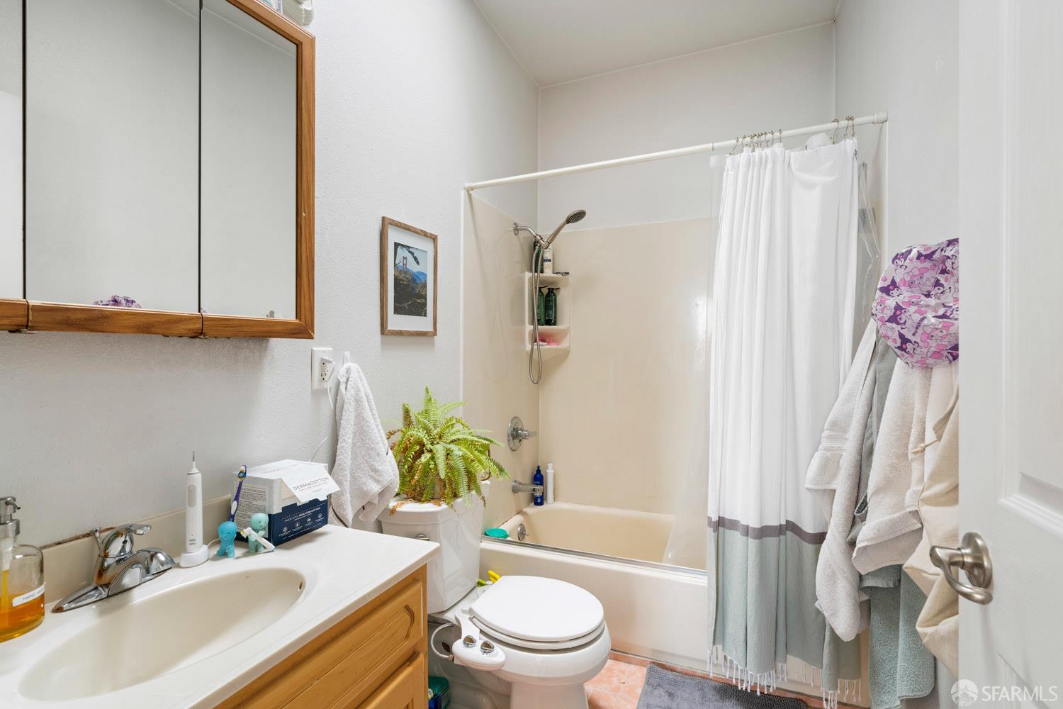 Photo #10: 426142949 Listing: Photo #10