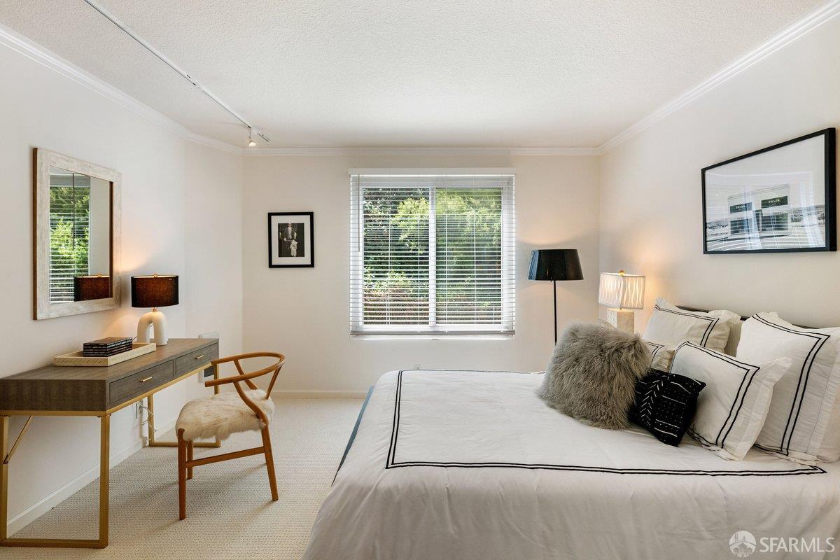 Photo #21: 426143849 Listing: Photo #21