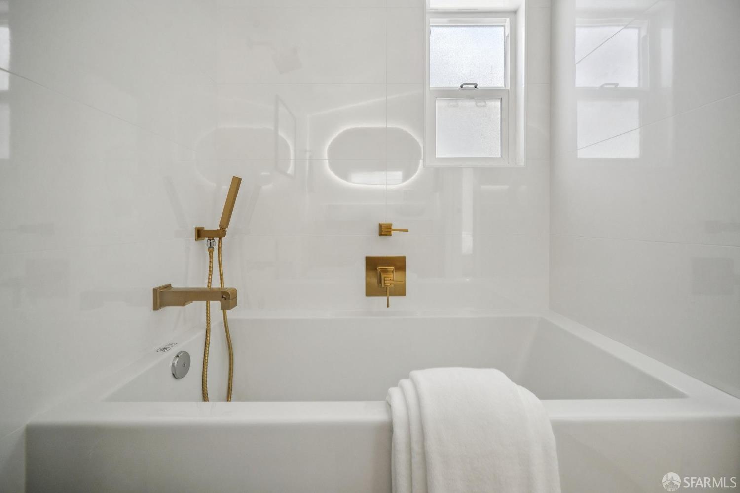 Photo #29: 426143760 Listing: Photo #29