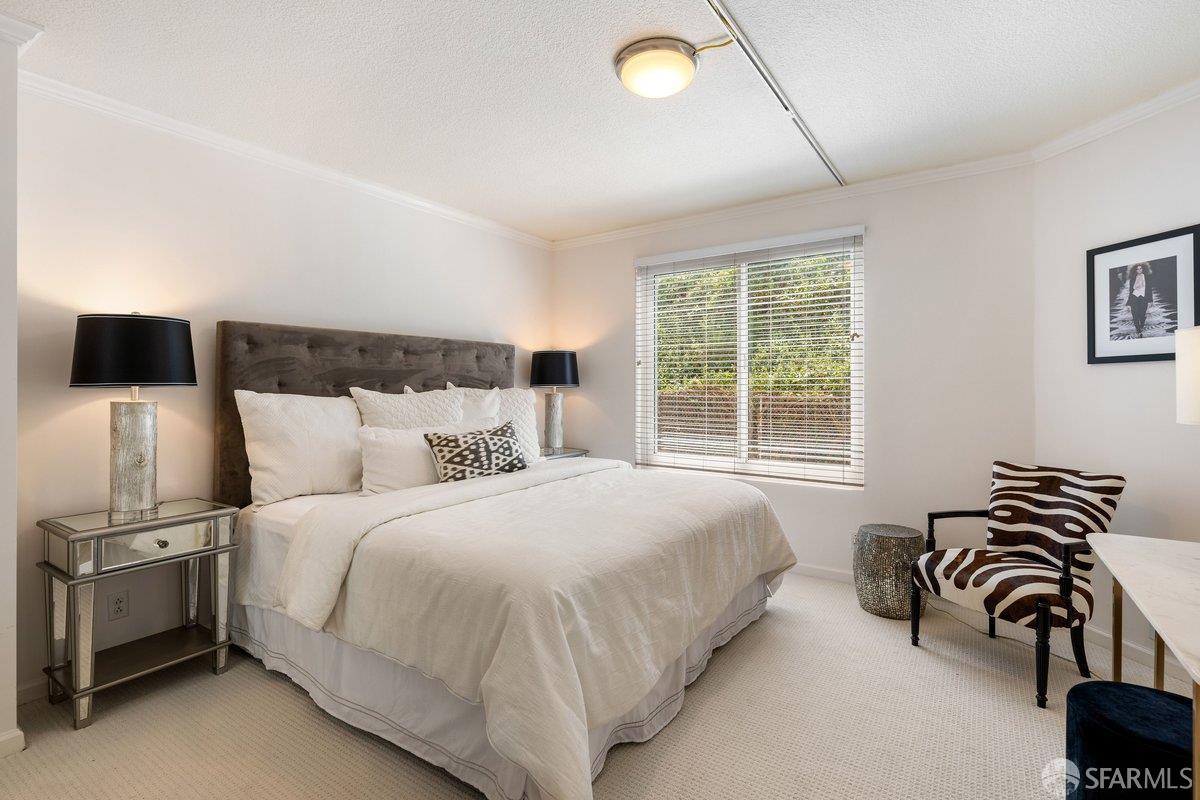 Photo #16: 426143849 Listing: Photo #16