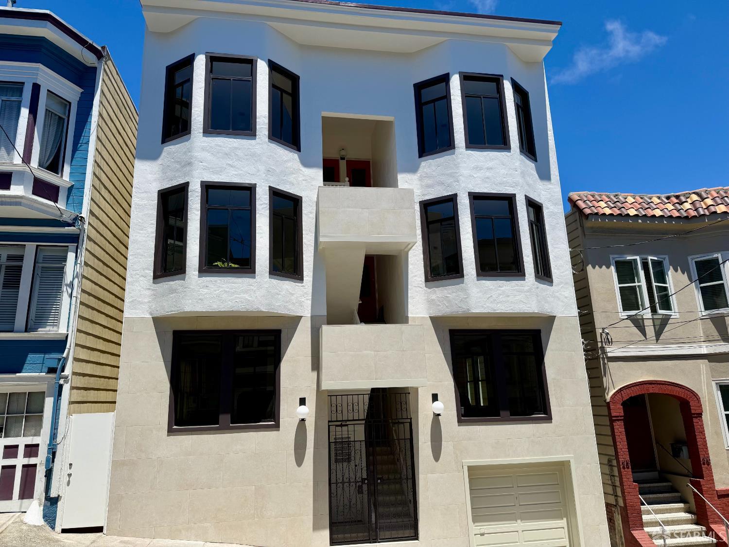 Photo #1: 426143589 Listing: Photo #1