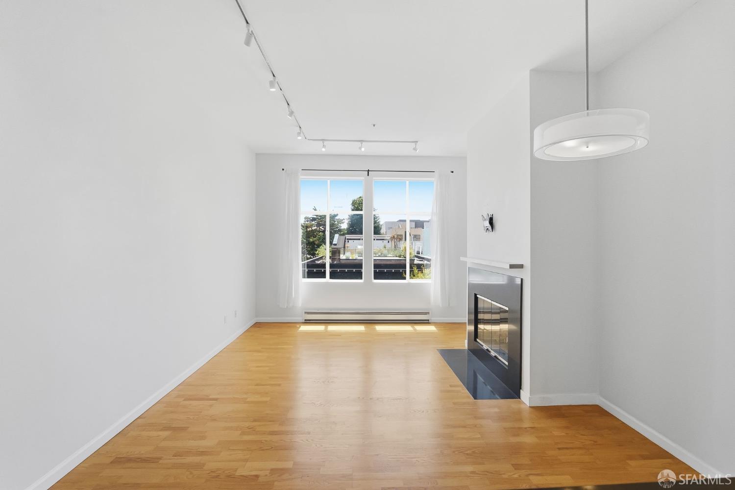 Photo #17: 426143684 Listing: Photo #17