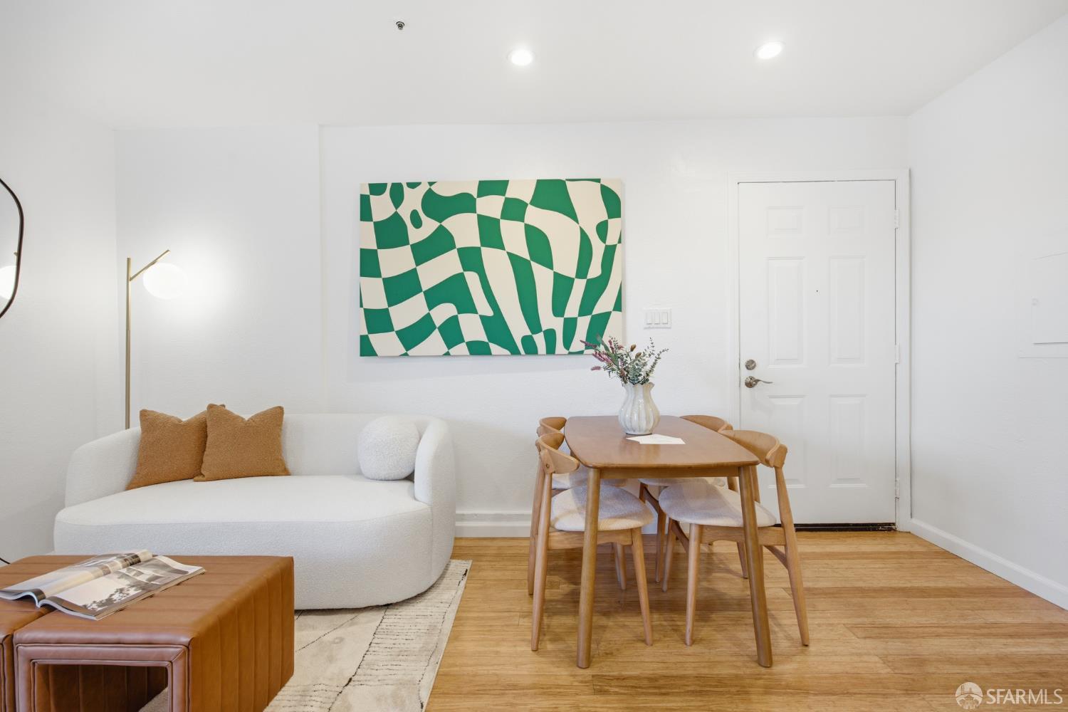Photo #2: 426144874 Listing: Photo #2