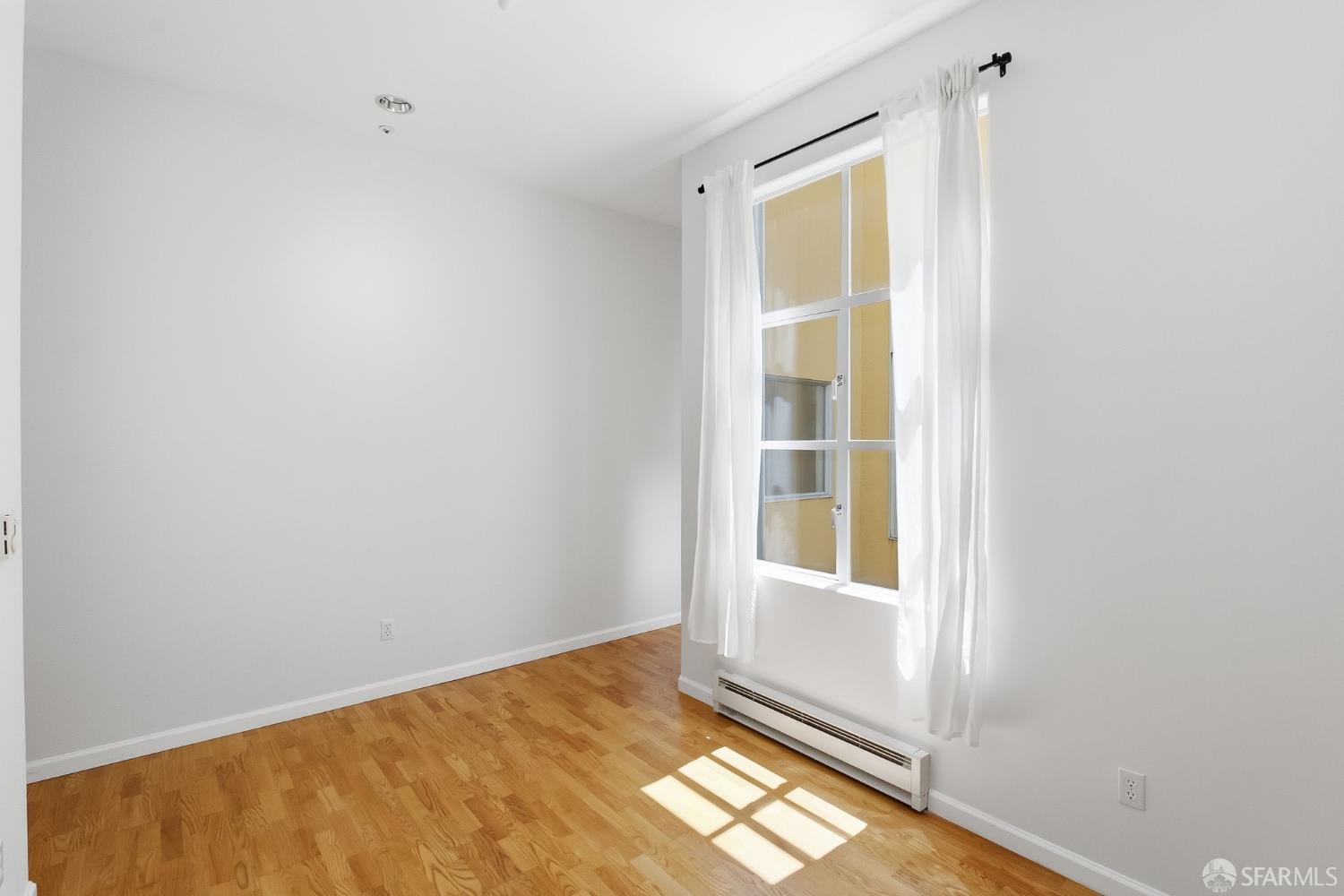 Photo #21: 426143684 Listing: Photo #21