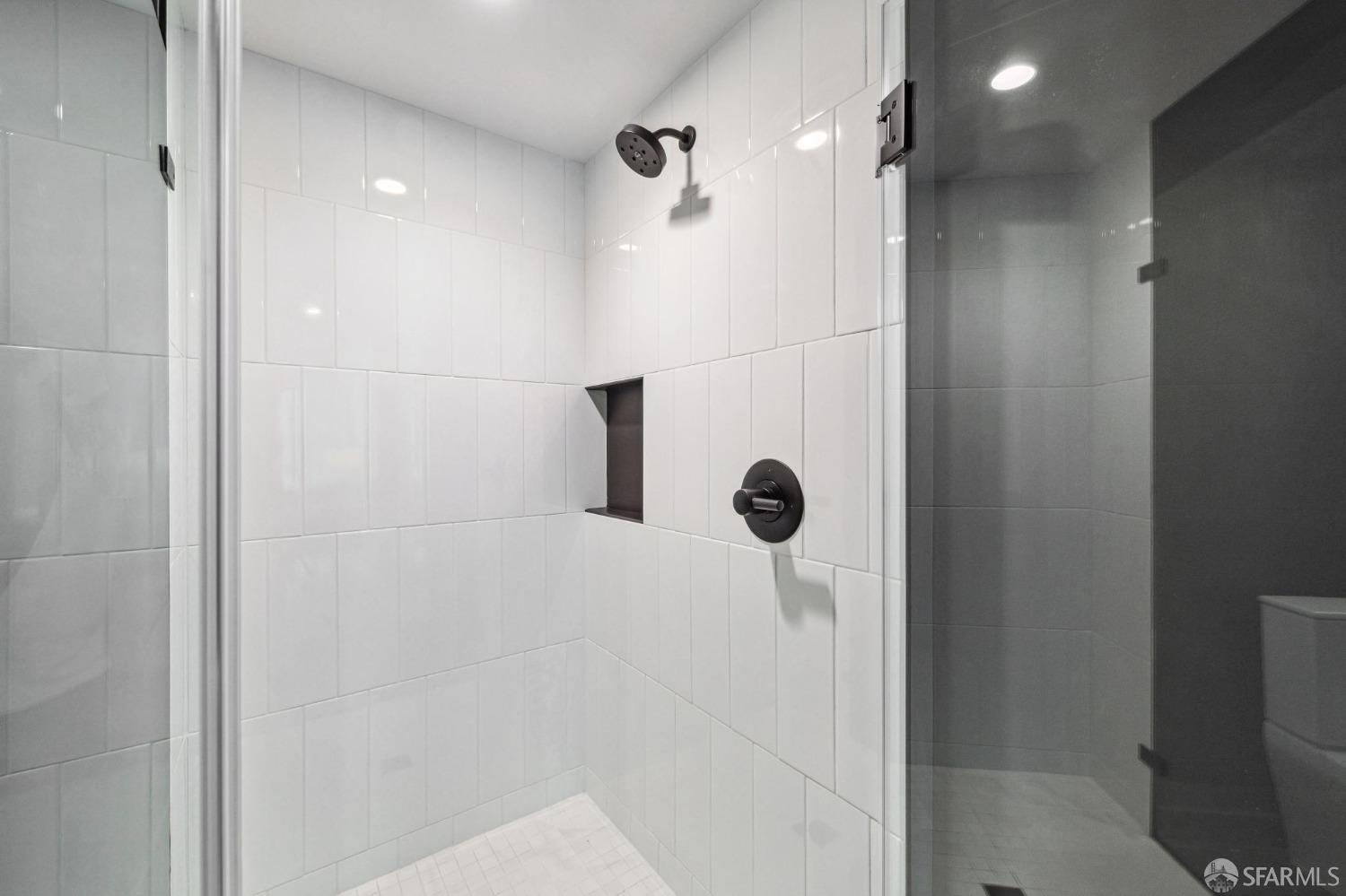 Photo #10: 426144664 Listing: Photo #10