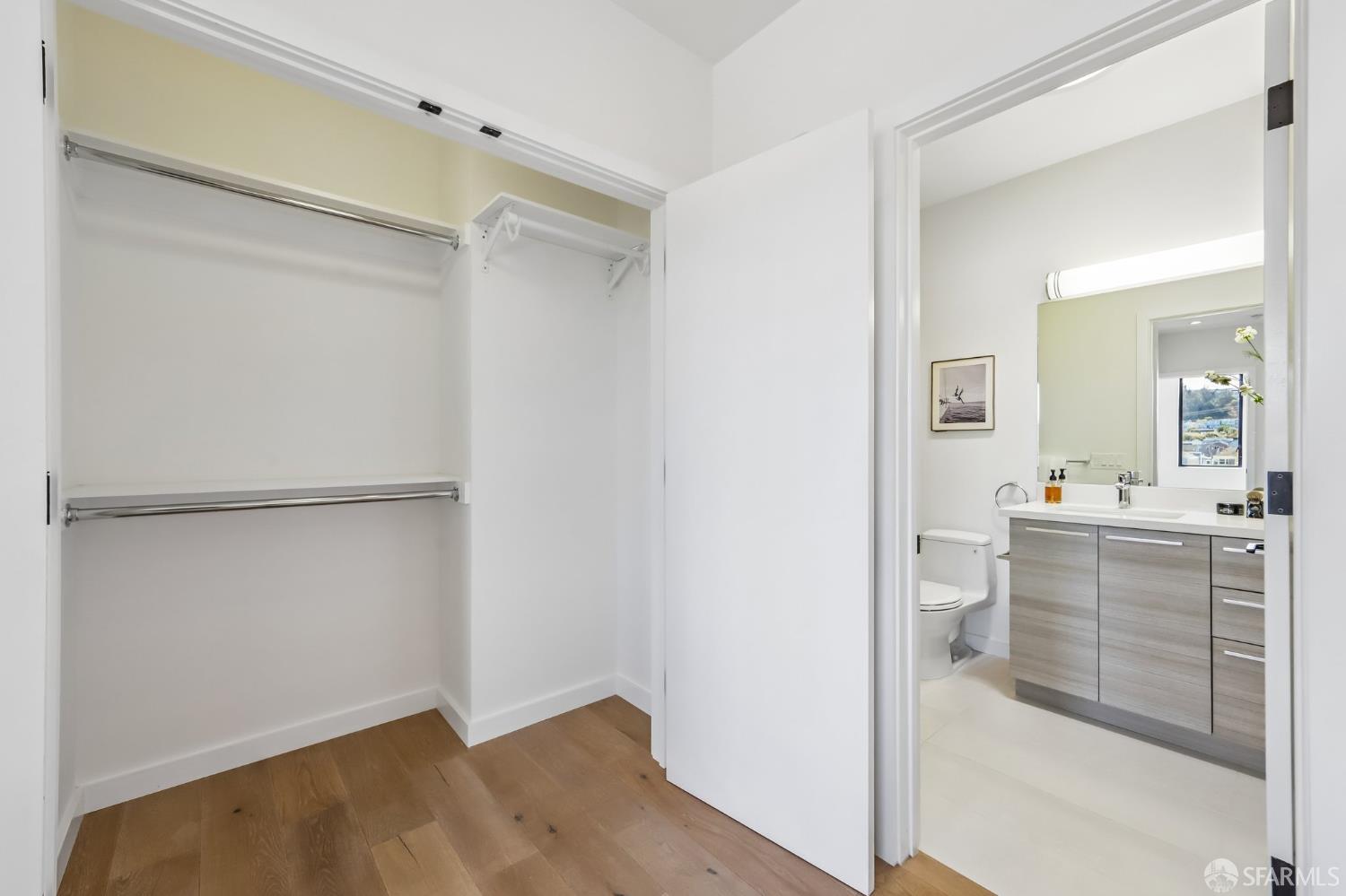 Photo #25: 426142232 Listing: Photo #25