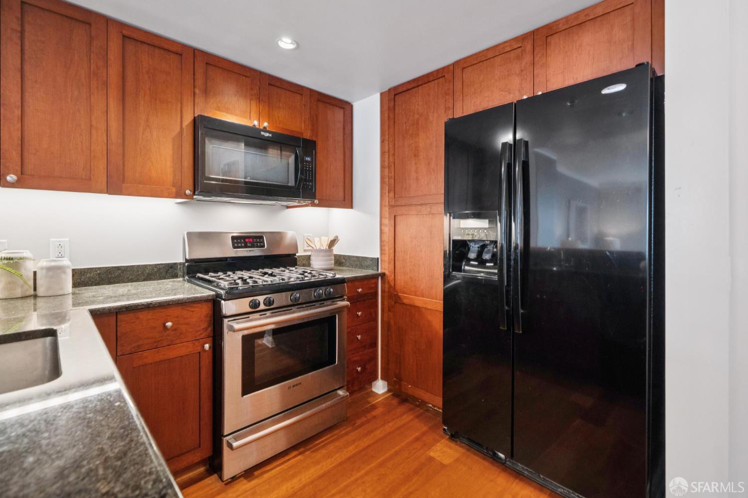 Photo #13: 426144905 Listing: Photo #13
