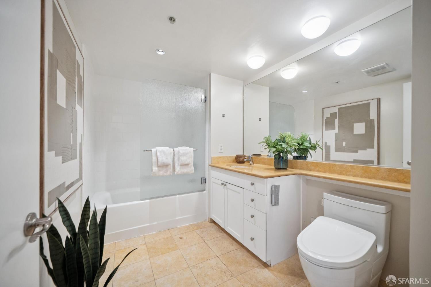 Photo #18: 426144905 Listing: Photo #18