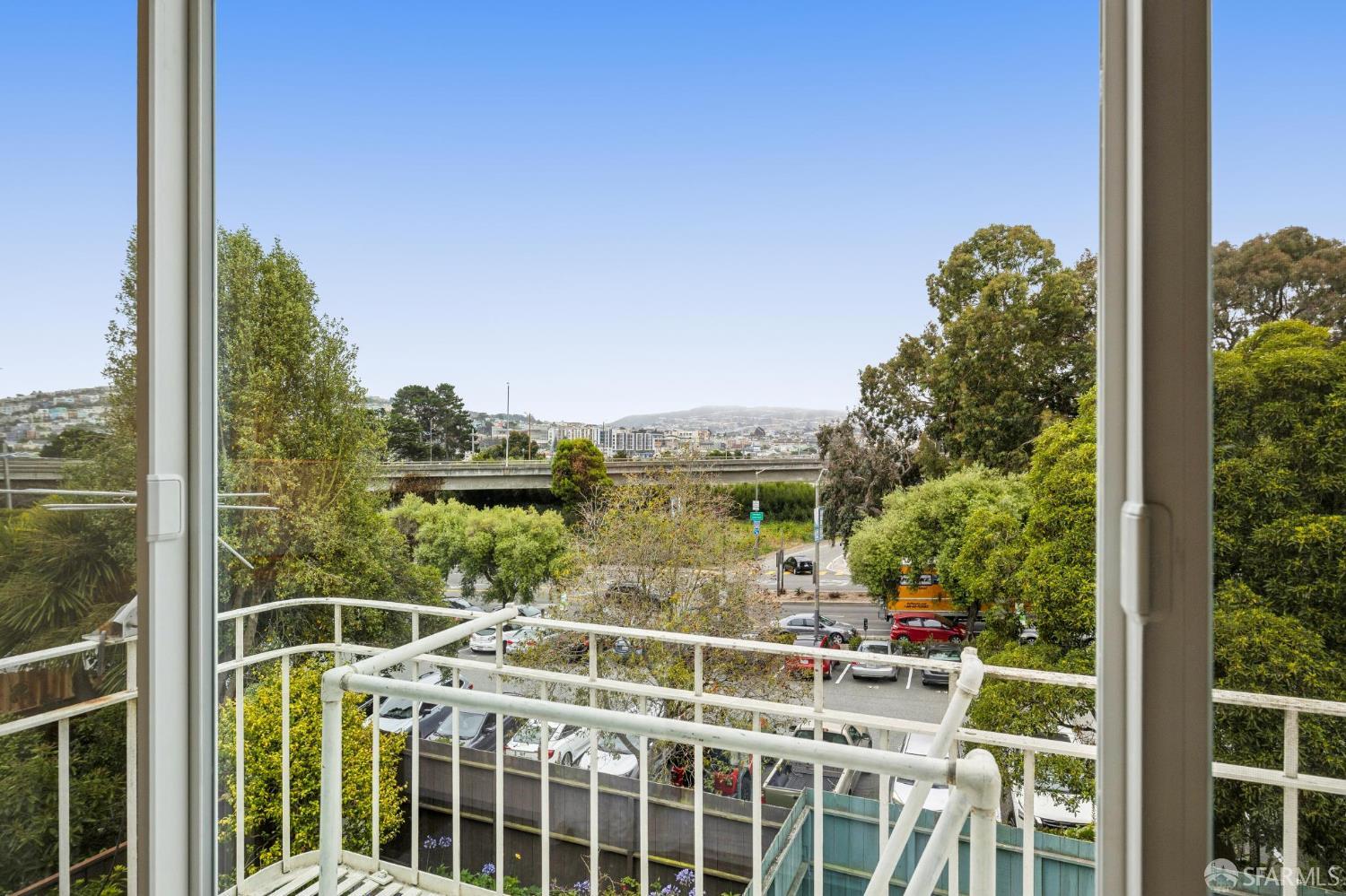 Photo #18: 426145171 Listing: Photo #18