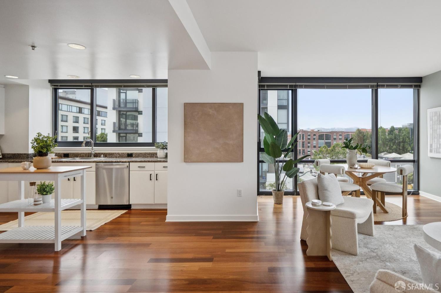 Photo #11: 426144248 Listing: Photo #11