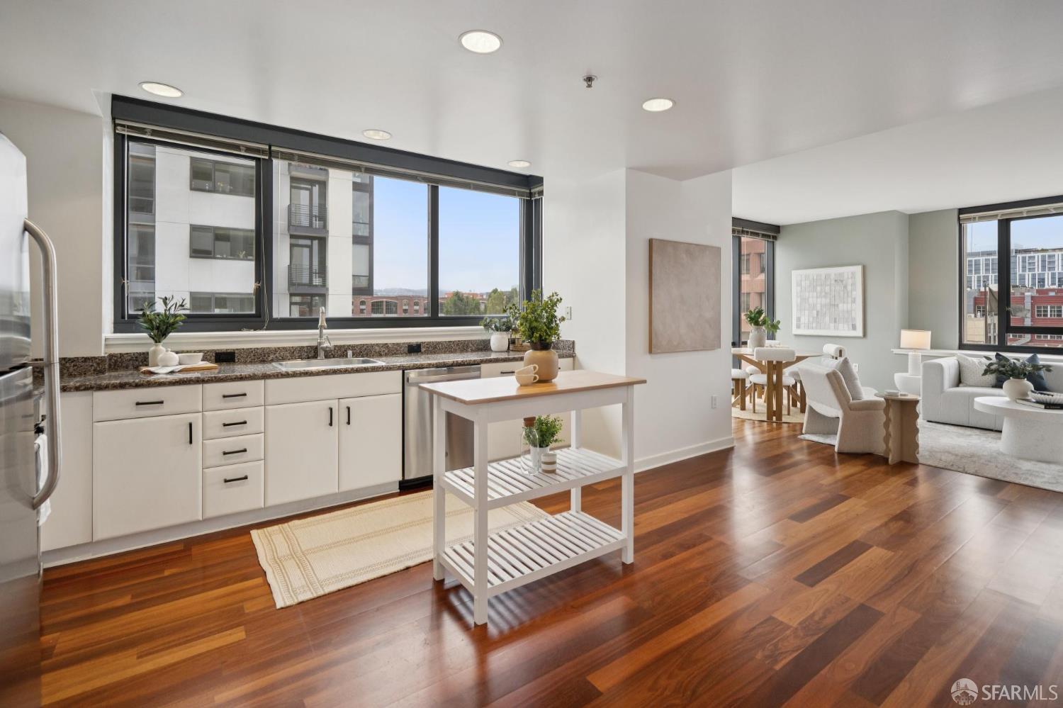 Photo #10: 426144248 Listing: Photo #10