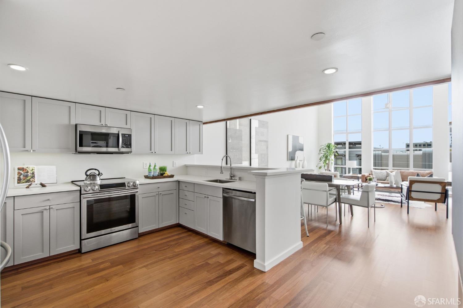 1800 Bryant Street # 209