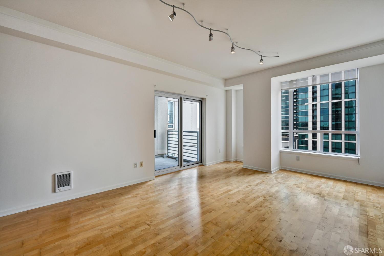 400 Beale Street # 1702