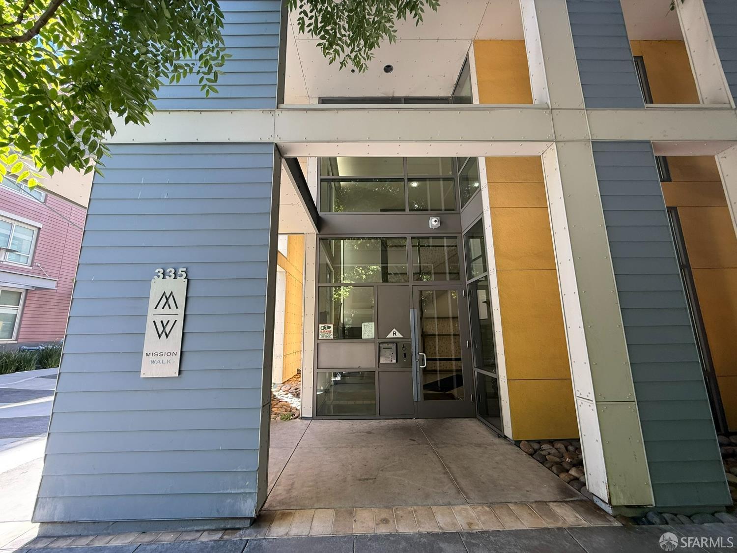 335 Berry Street # 407