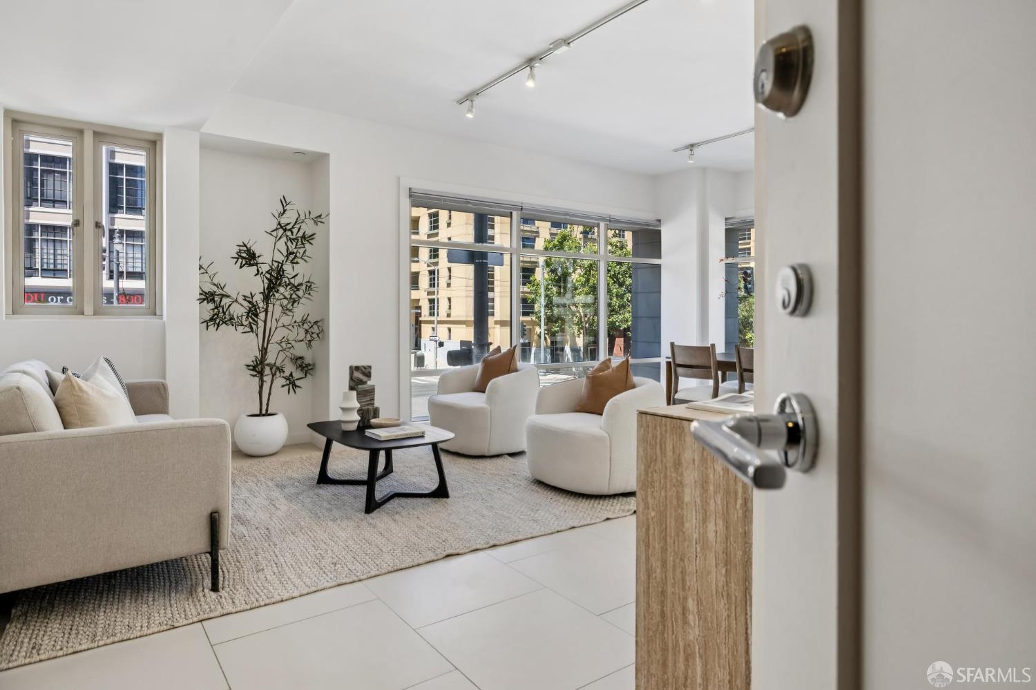 1868 Van Ness Avenue # 202