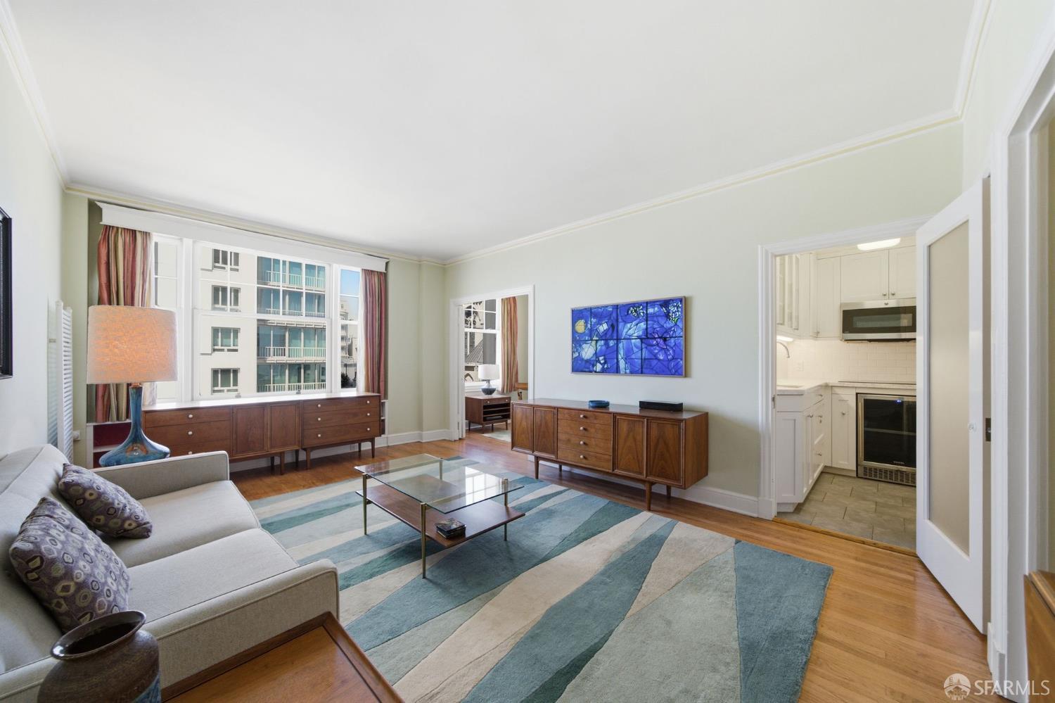 1201 California Street # 507