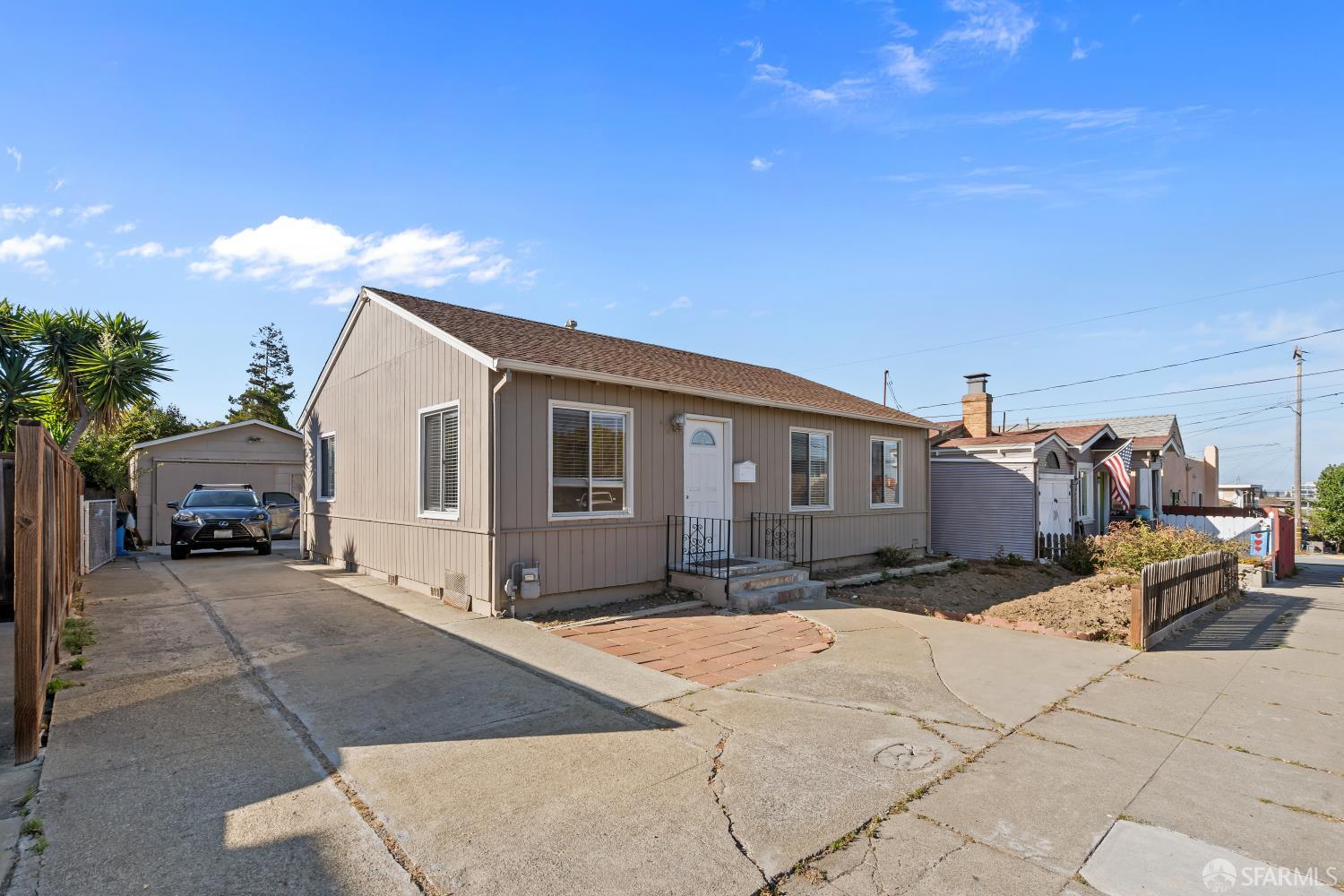 Front Image Thumbnail for SF426152542