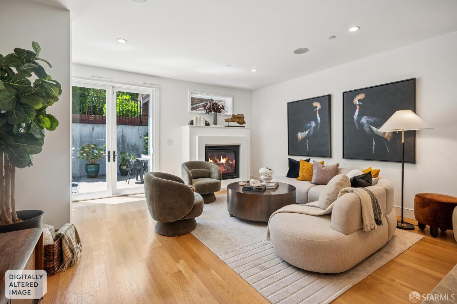 942 South Van Ness Avenue