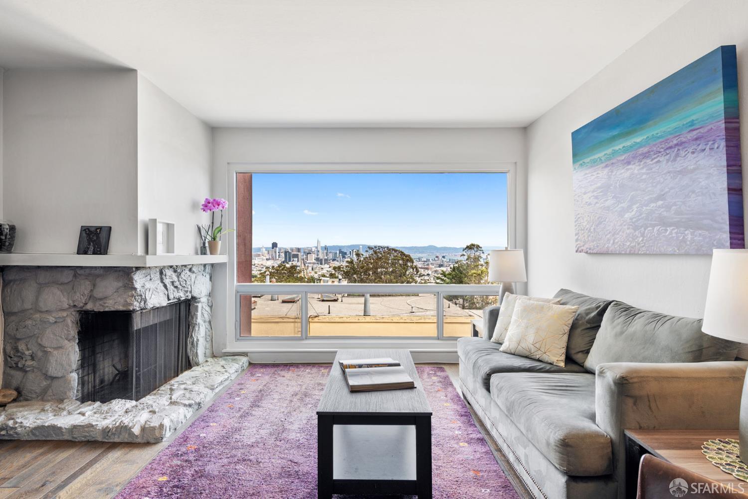 655 Corbett Avenue # 203